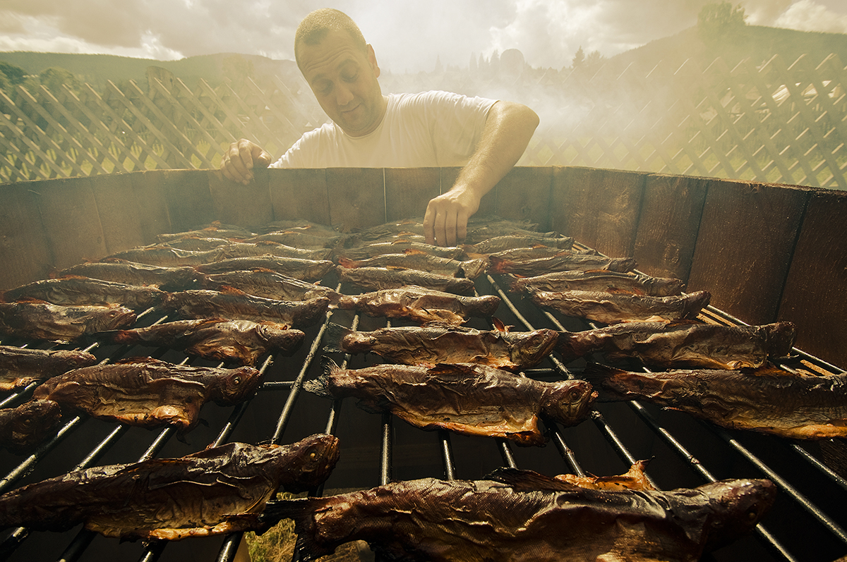 Revista Satul - Anul I, nr. 3, octombrie-decembrie 2009: Festivalul Naţional al Păstrăvului