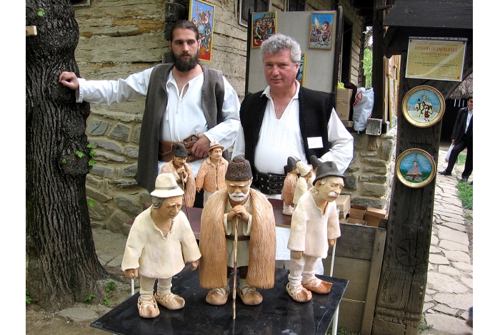 A sculptor of traditional life