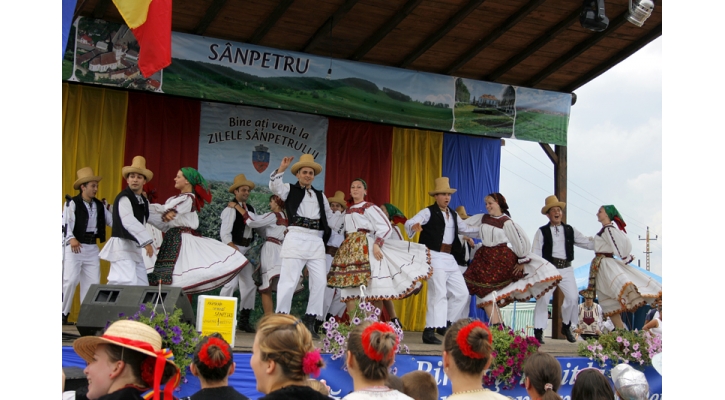 Sanpetru – A Saint’s Day Festival